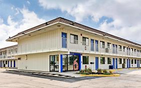 Motel 6-Pittsburgh, PA - Crafton